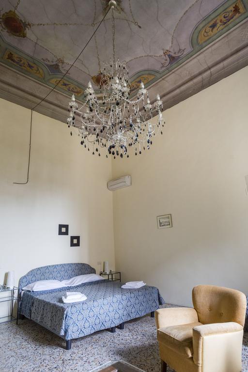 San Frediano Mansion Pensión 2*